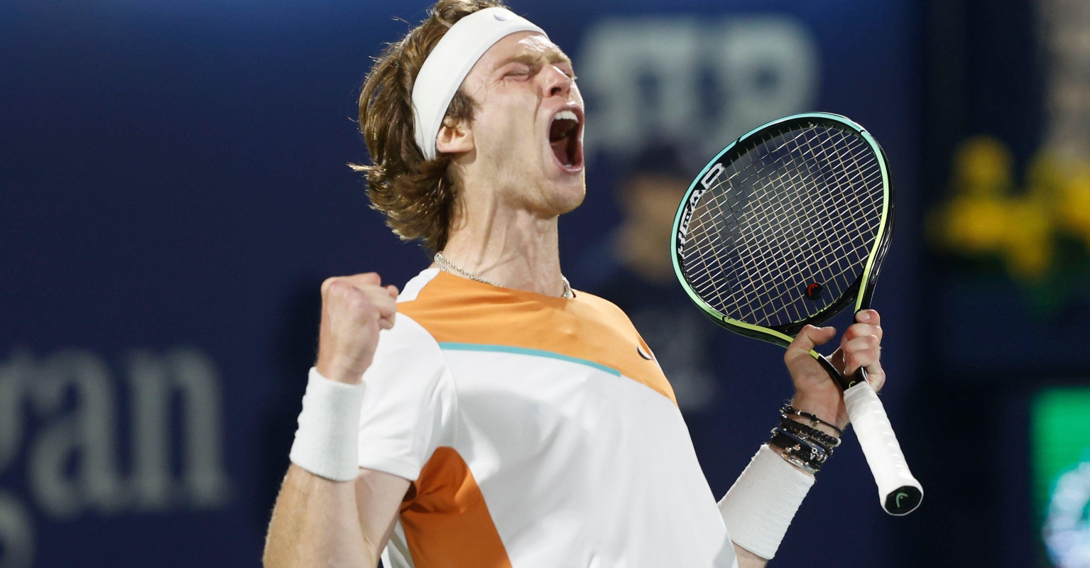 Russian tennis player writes heartbreaking message on camera after winning match