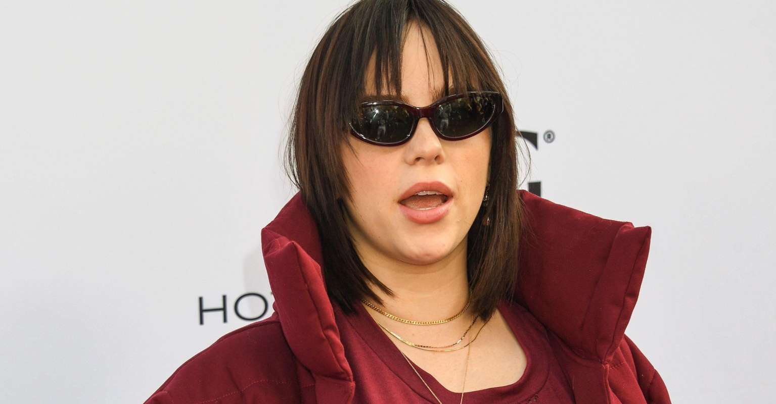 Billie Eilish praised for stopping her concert to get fan an inhaler as she makes subtle dig at Travis Scott