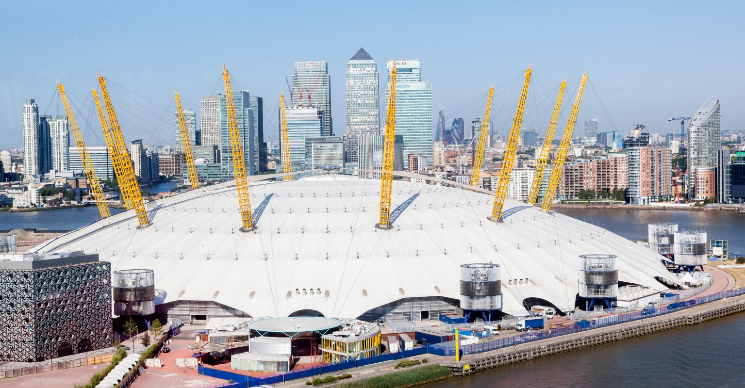 Storm Eunice: Roof of the O2 is ripped open as winds continue to batter the UK