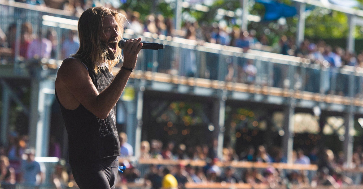 Video shows the moment crowd learns of Taylor Hawkins' death as they gather to watch Foo Fighters