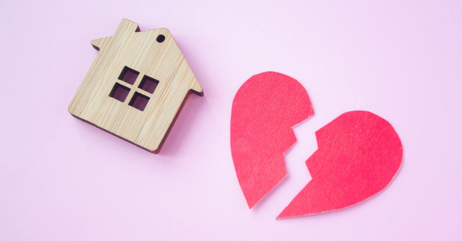 Woman says her boyfriend wants to split the rent 50/50, even though he makes $500,000 a year