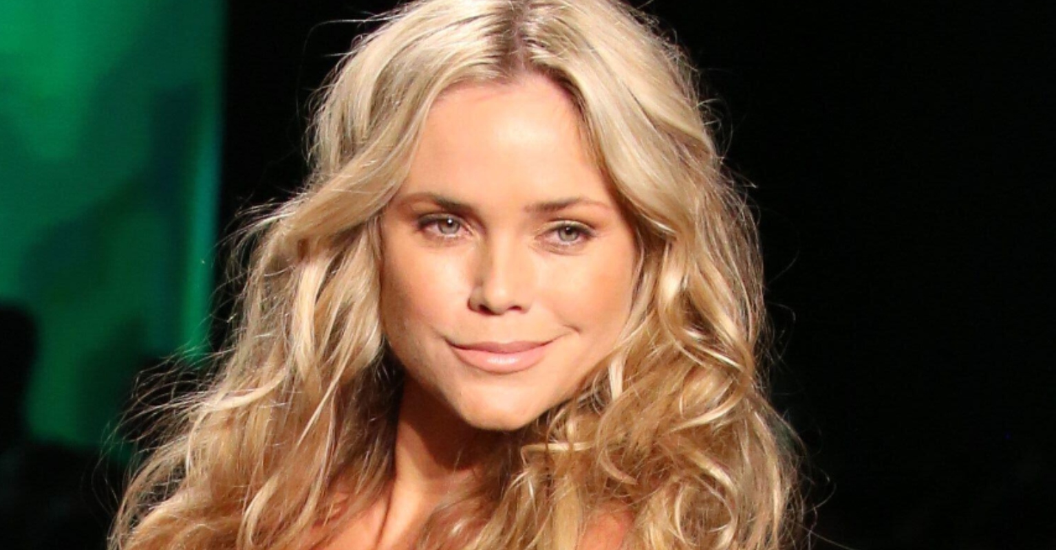 Sports Illustrated Swimsuit features model showing their C-section scar for the first time
