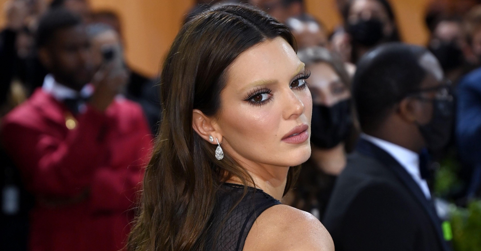 Viewers call Kendall Jenner trying to cut a cucumber the 'most tragic thing' they've ever witnessed