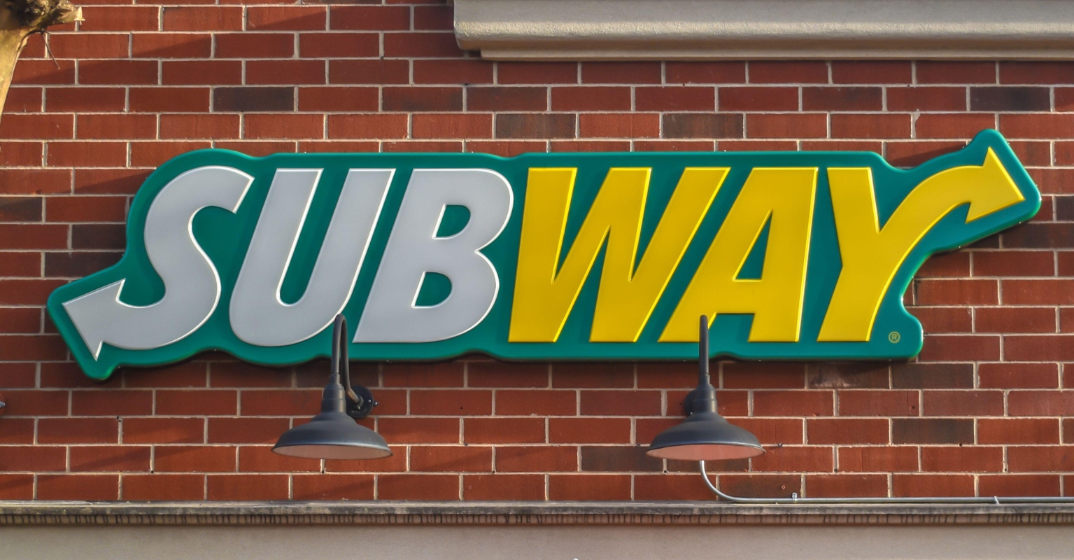 Subway employee shot dead following an argument over 'too much mayonnaise'
