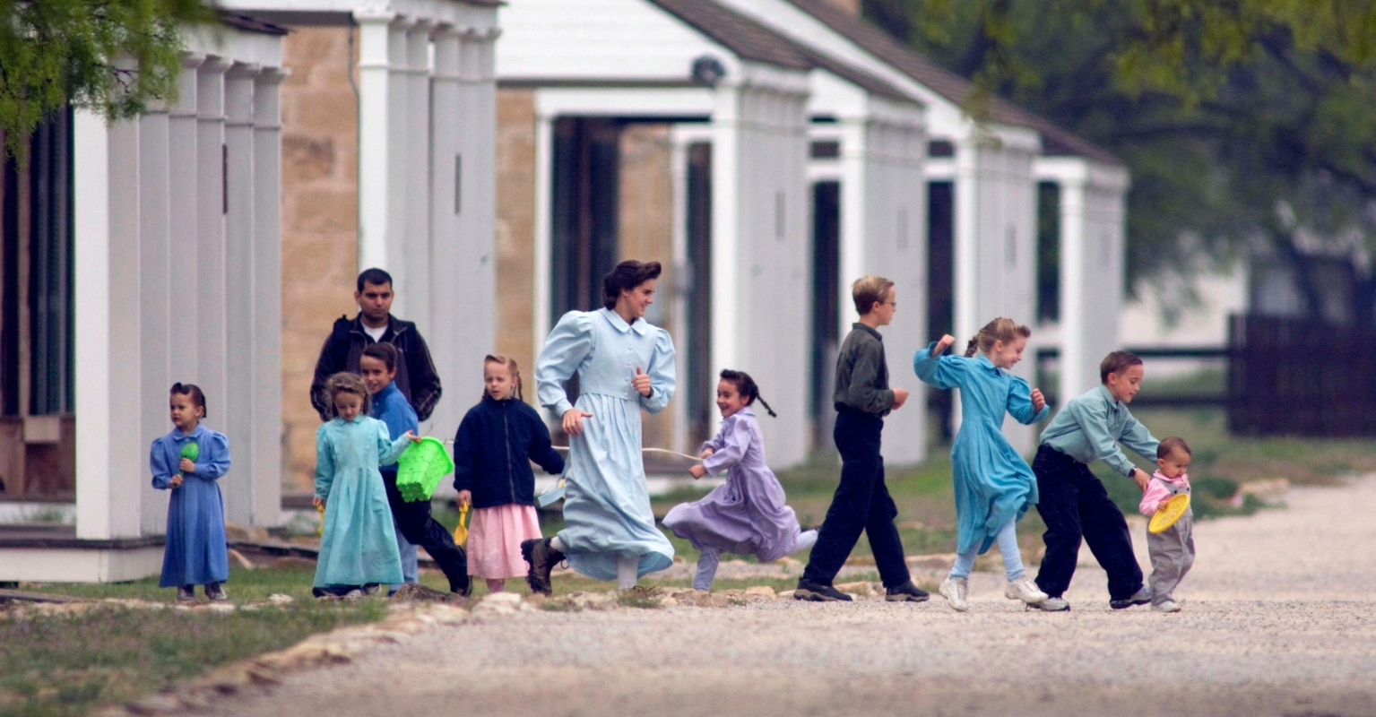 Woman born into polygamous cult reveals dad tried to make her marry her cousin at 16
