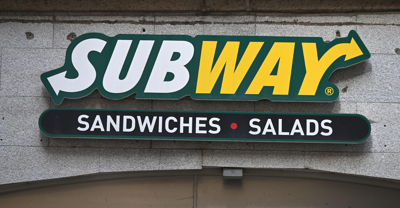 Vegan Subway employee wins over $15000 after boss waved meat at her: 'Eat like a man'
