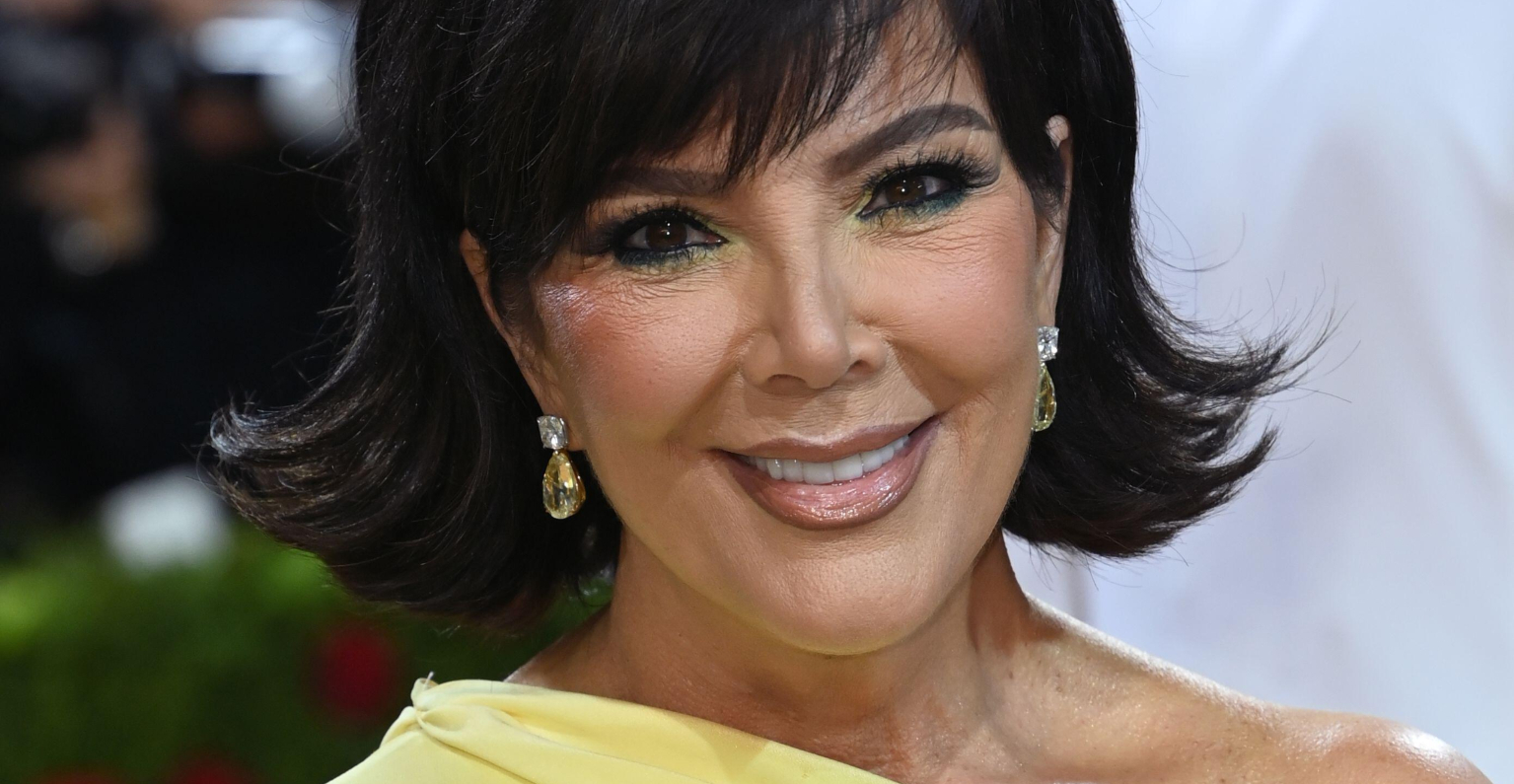 Kris Jenner, 66, is praised after removing all her makeup in new video