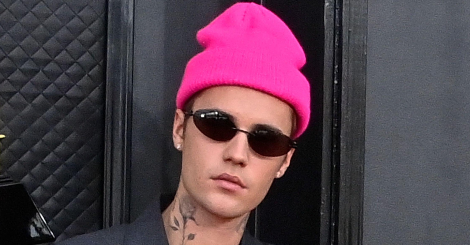 Justin Bieber cancels his world tour due to health issues