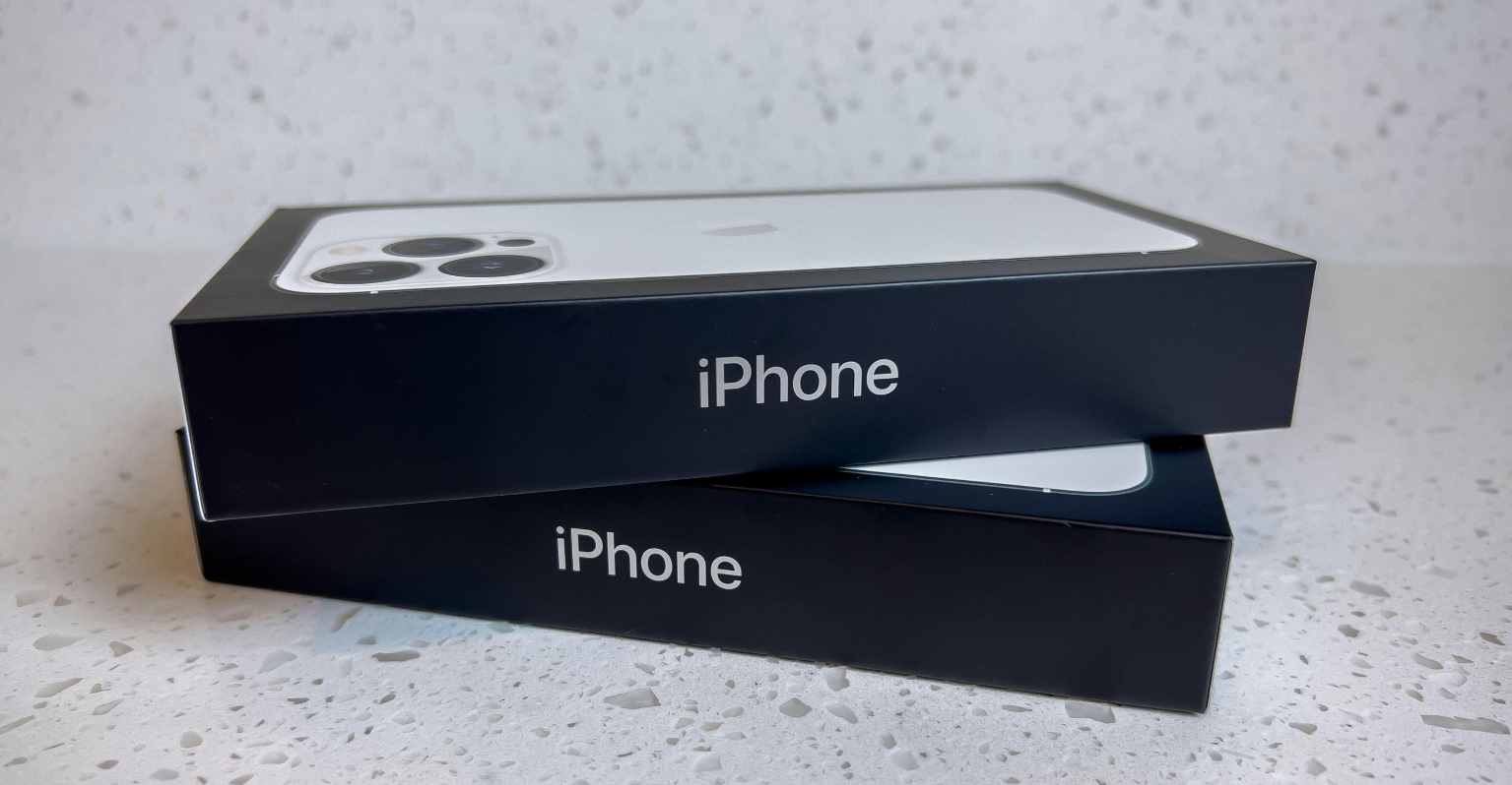 Brazil bans sale of iPhones until Apple once again starts including a charger