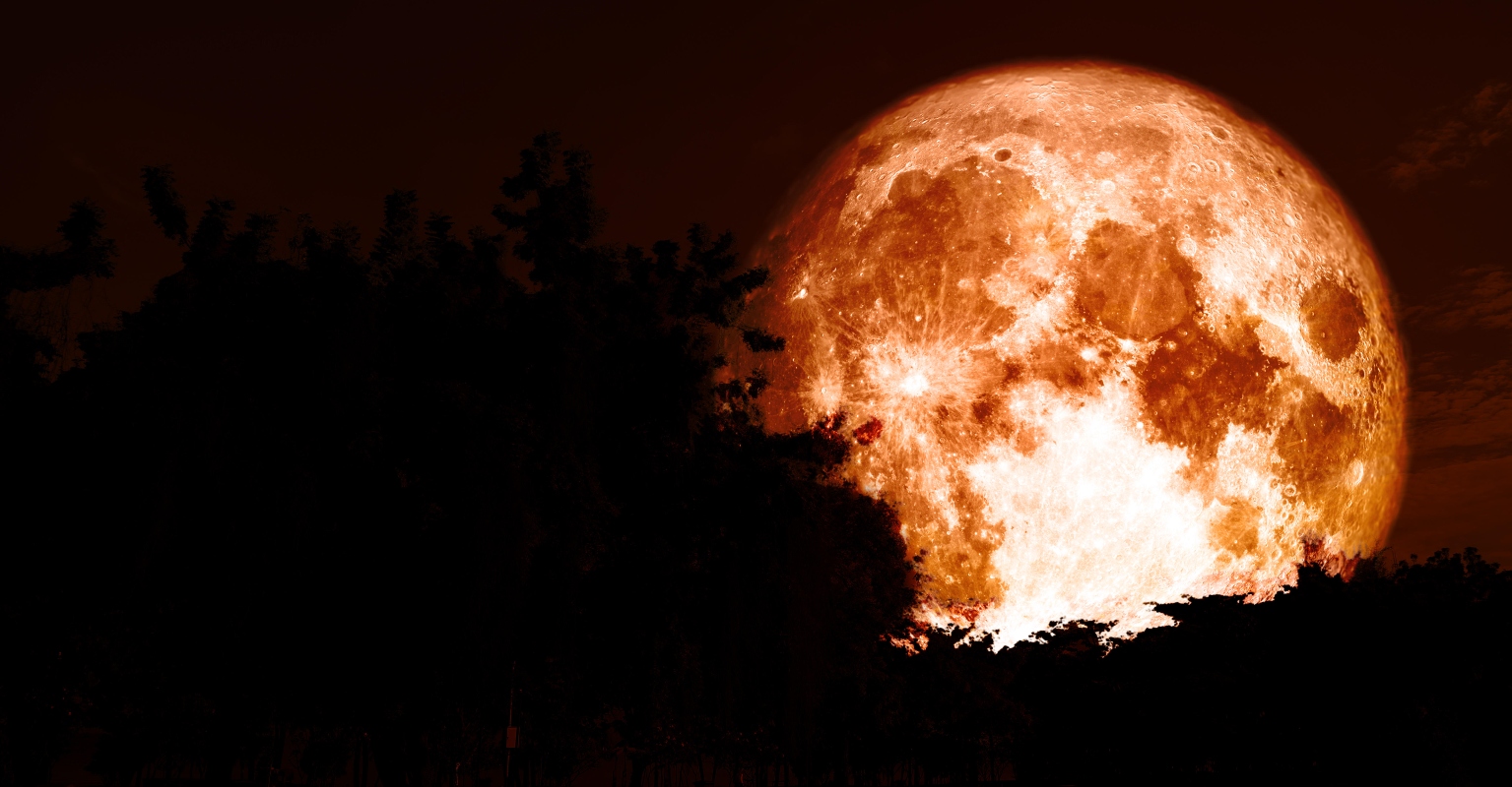 Stunning Hunter's full moon and Draconid meteor shower to light up the sky tonight