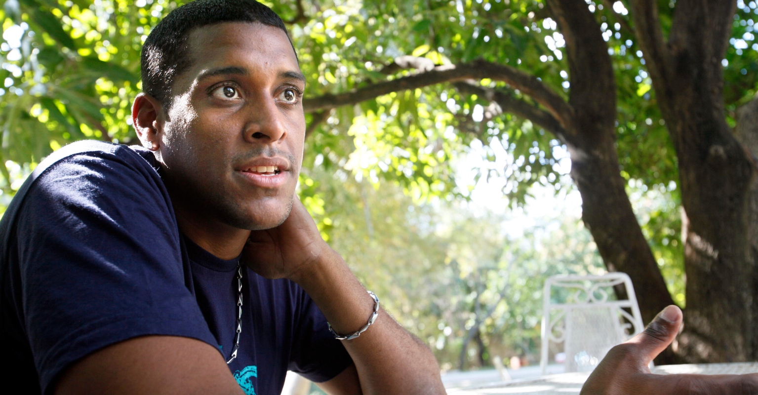 Beloved Haitian singer Mikaben dies on stage in Paris