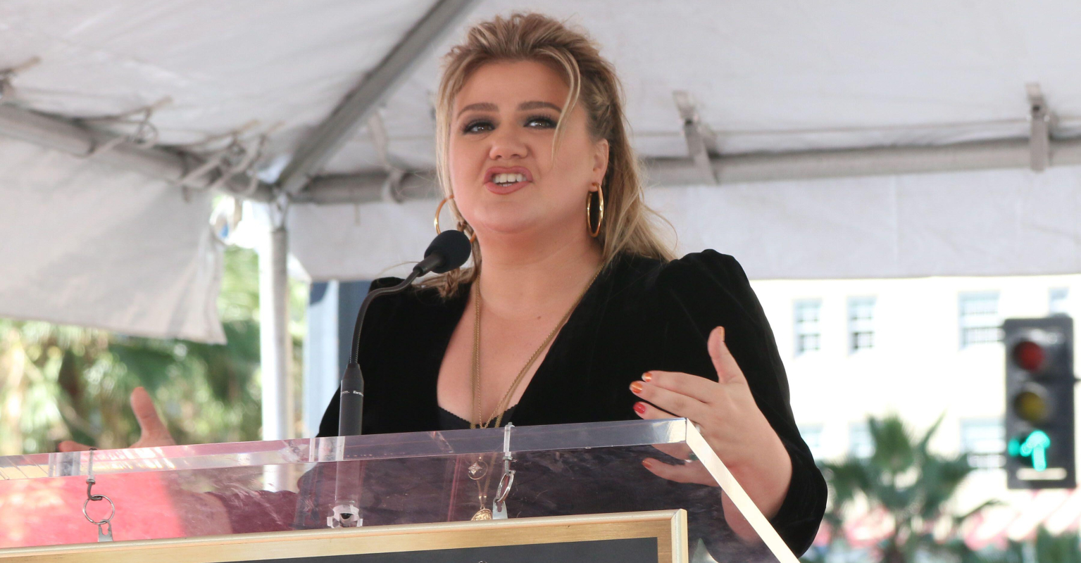 Kelly Clarkson admits she spanks her children if they misbehave