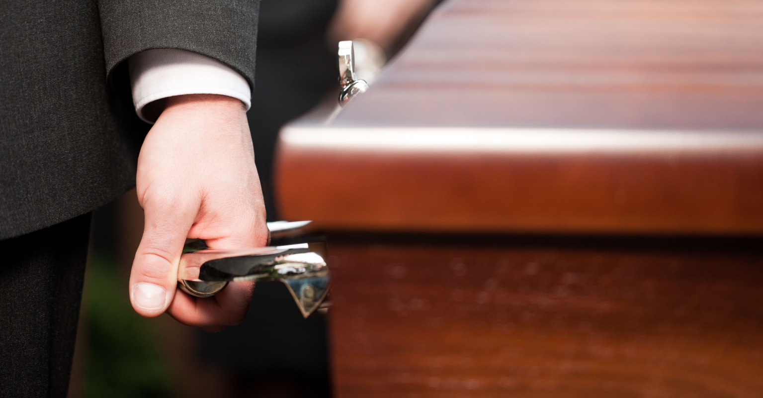 Groom splits opinion for arriving at his wedding in a coffin