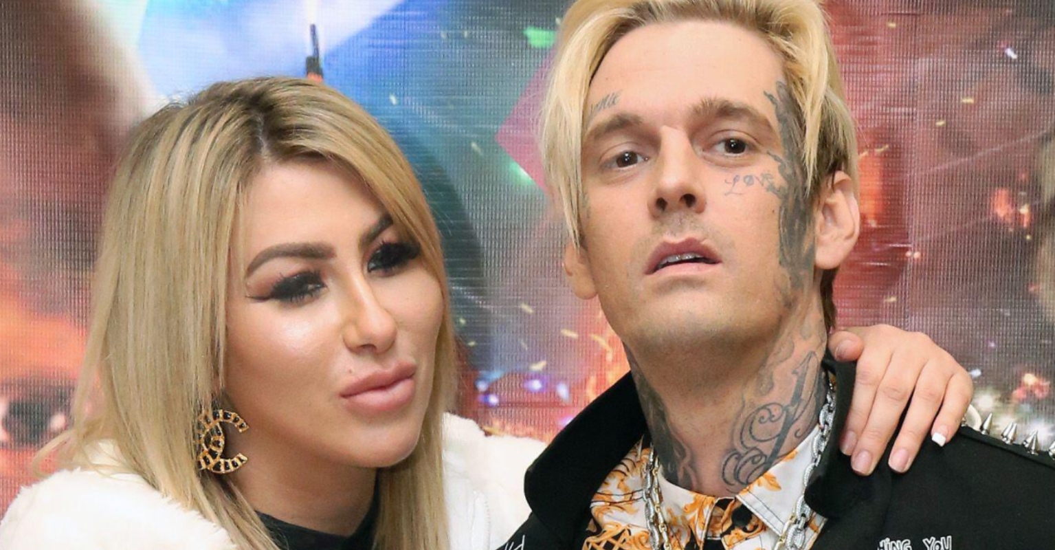 Aaron Carter's fiancée shares tearful video following death of singer