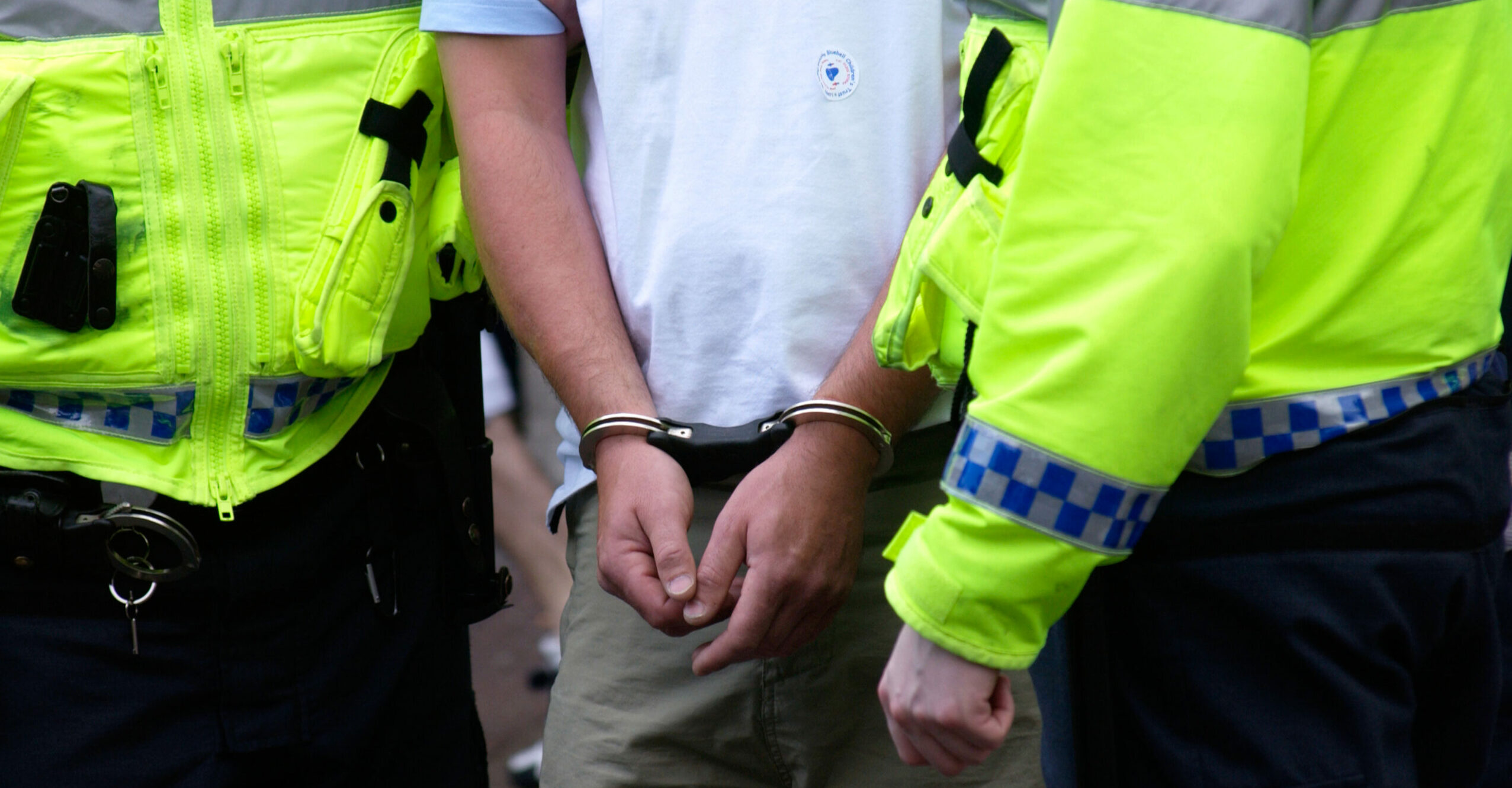 $180,000 raised for dad who was jailed after tackling burglars who escaped prison sentences
