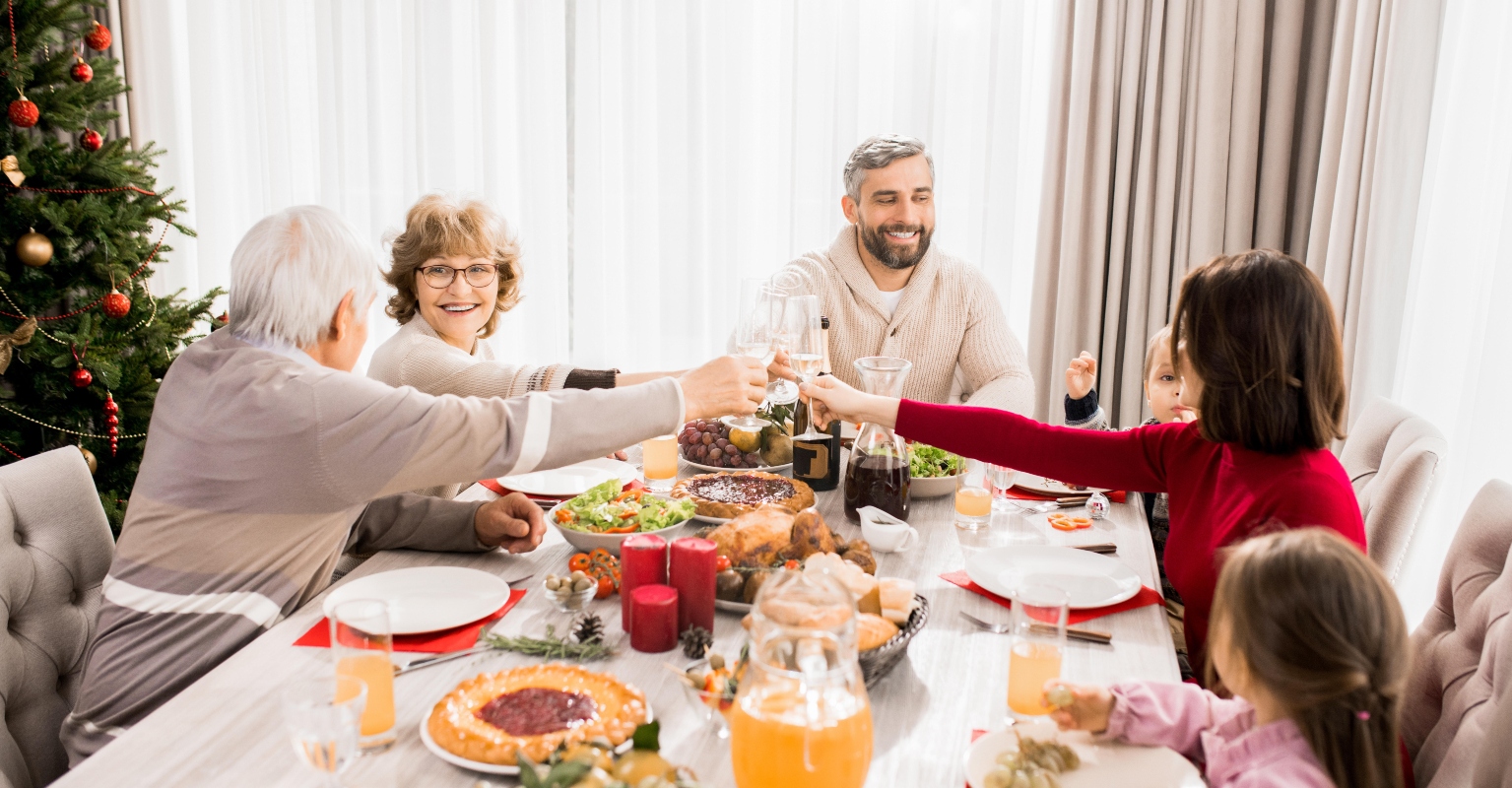 Woman is charging her family for Christmas dinner for the 6th year in a row