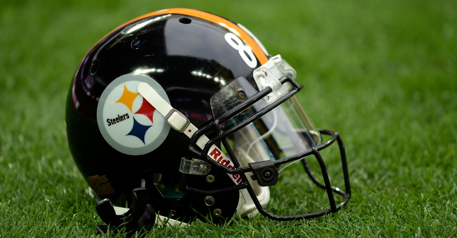 Steelers slammed as players appear to perform 'mock CPR' after Damar Hamlin cardiac arrest