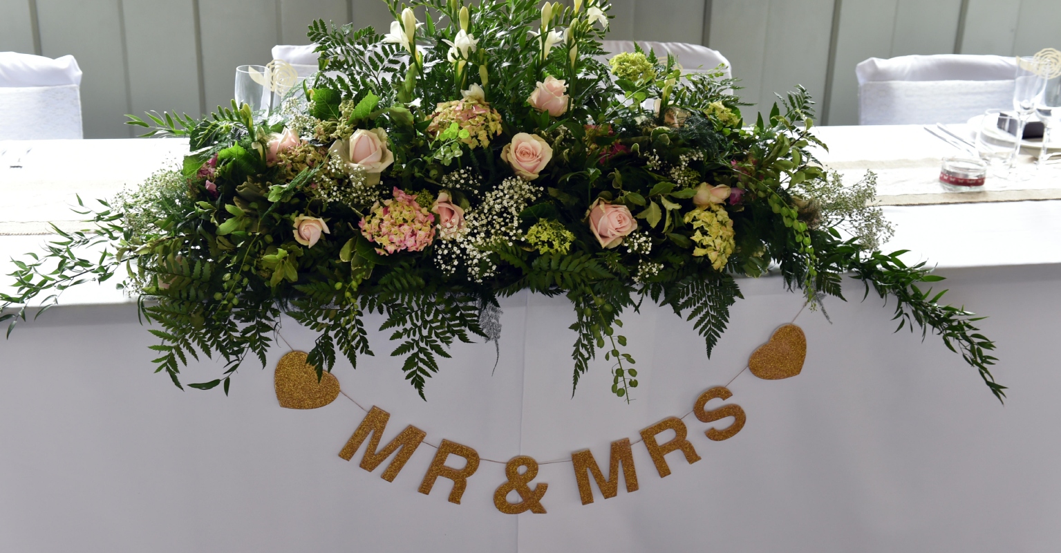 Newlyweds left mortified after best man delivers 'best punchline from a bestman's speech ever'