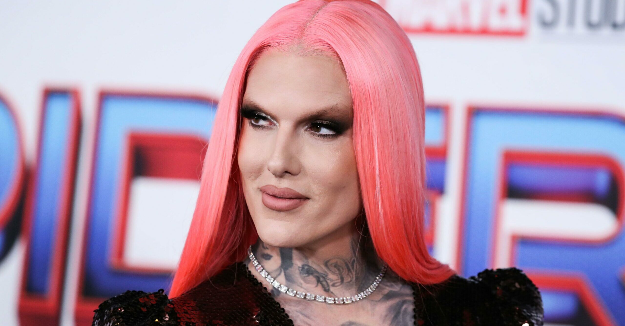 Jeffree Star reveals 'NFL boo' is Taylor Lewan but 'relationship' is strictly professional