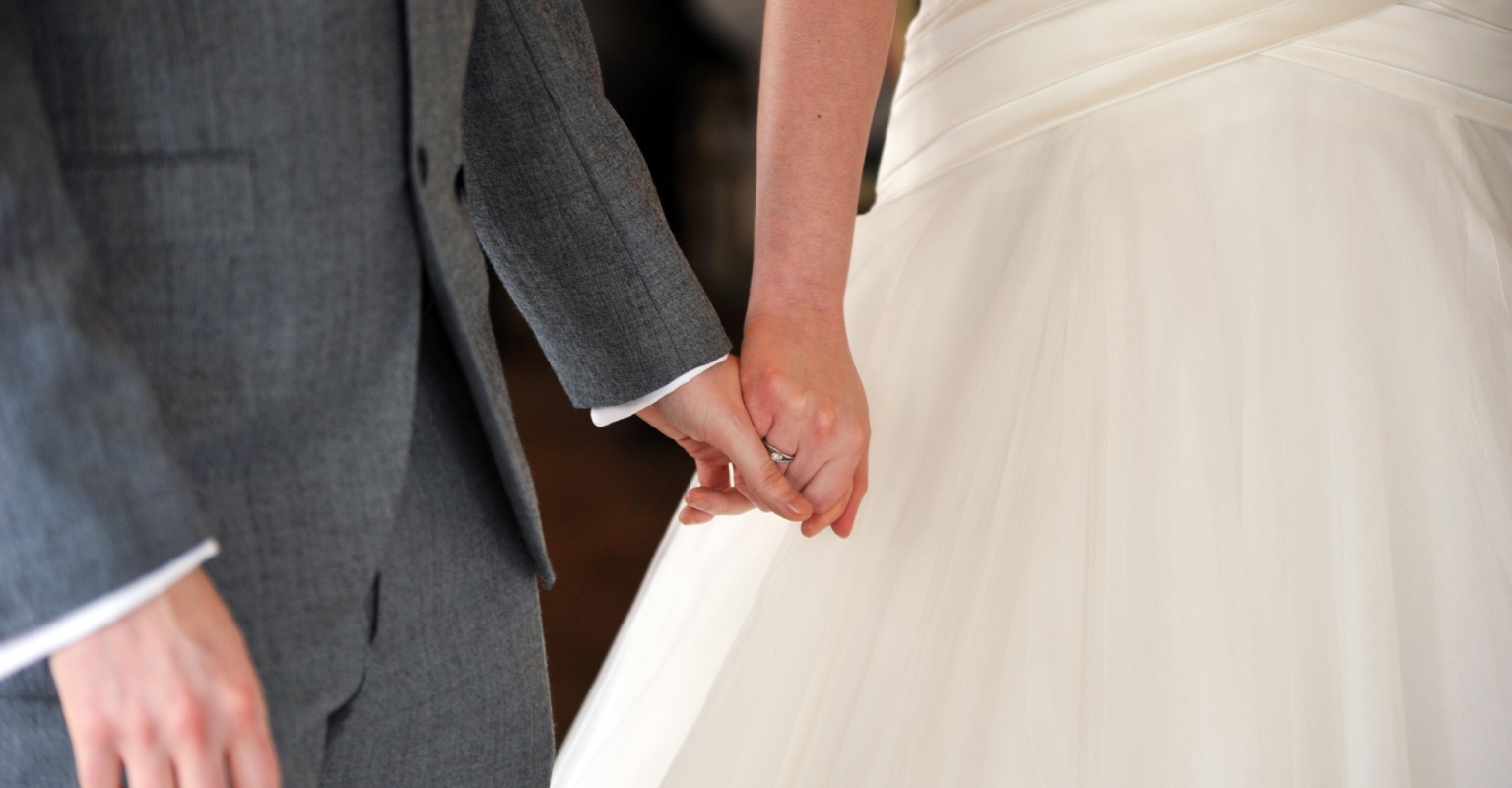 Woman spots 'ghost' of 17-month-old daughter who passed away in her wedding photo