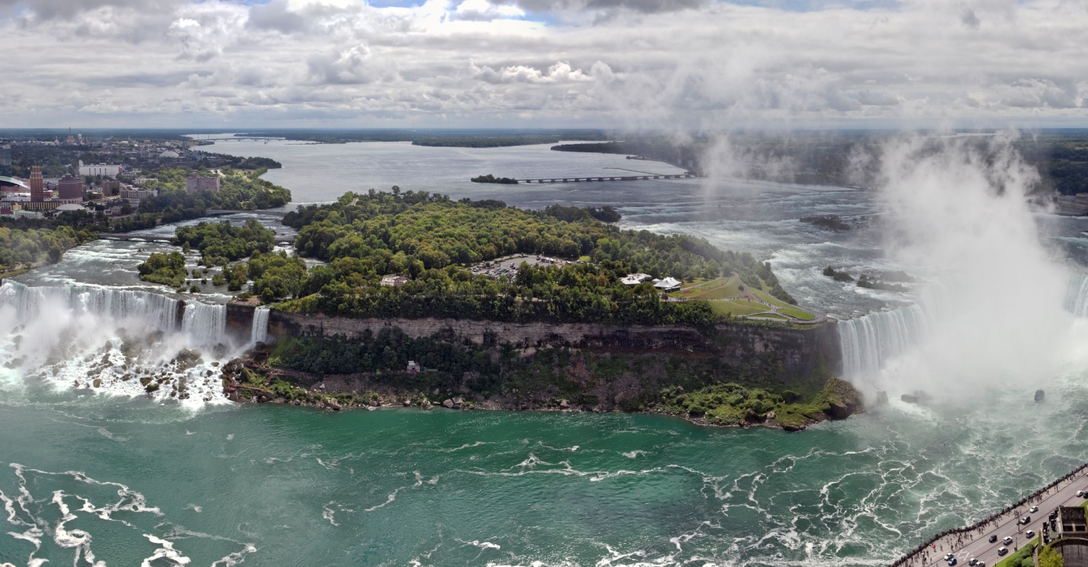 Mom dies and son, 5, in critical condition after 90ft Niagara Falls fall