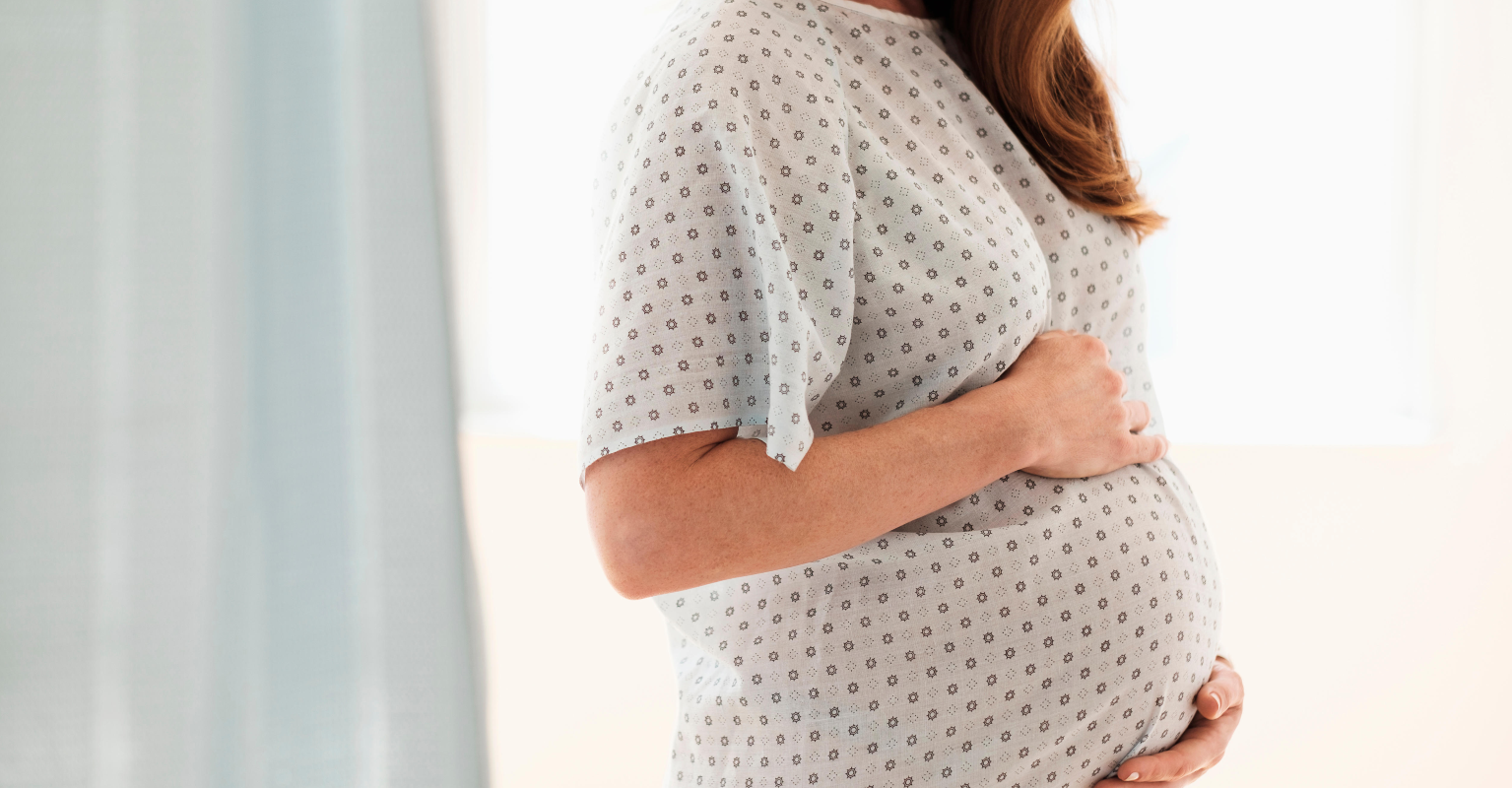 Mom sparks debate after urging husband to 'pick' her life over baby's during birth