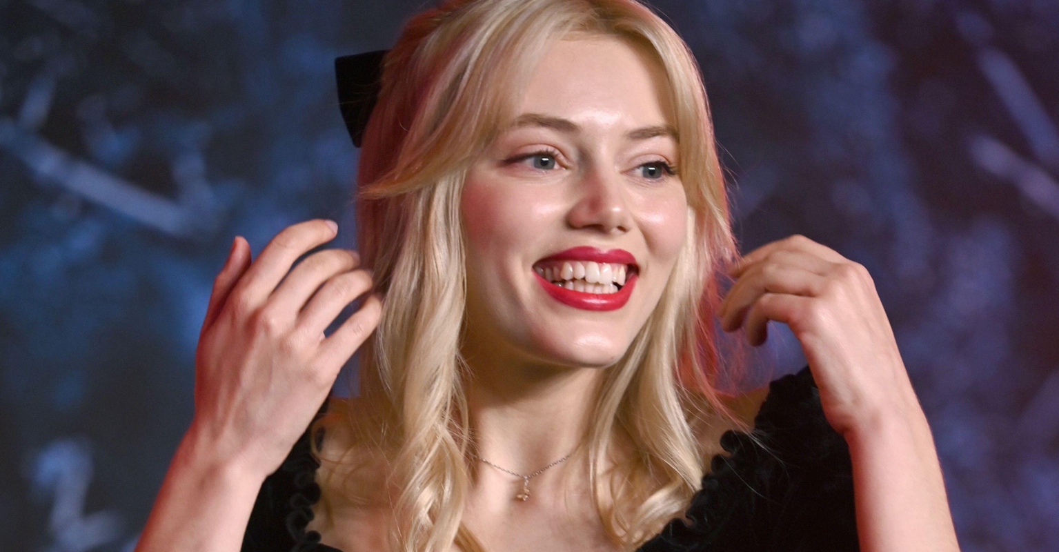 'Stranger Things' star says producer on her last film asked her for a threesome: 'That's my boss'