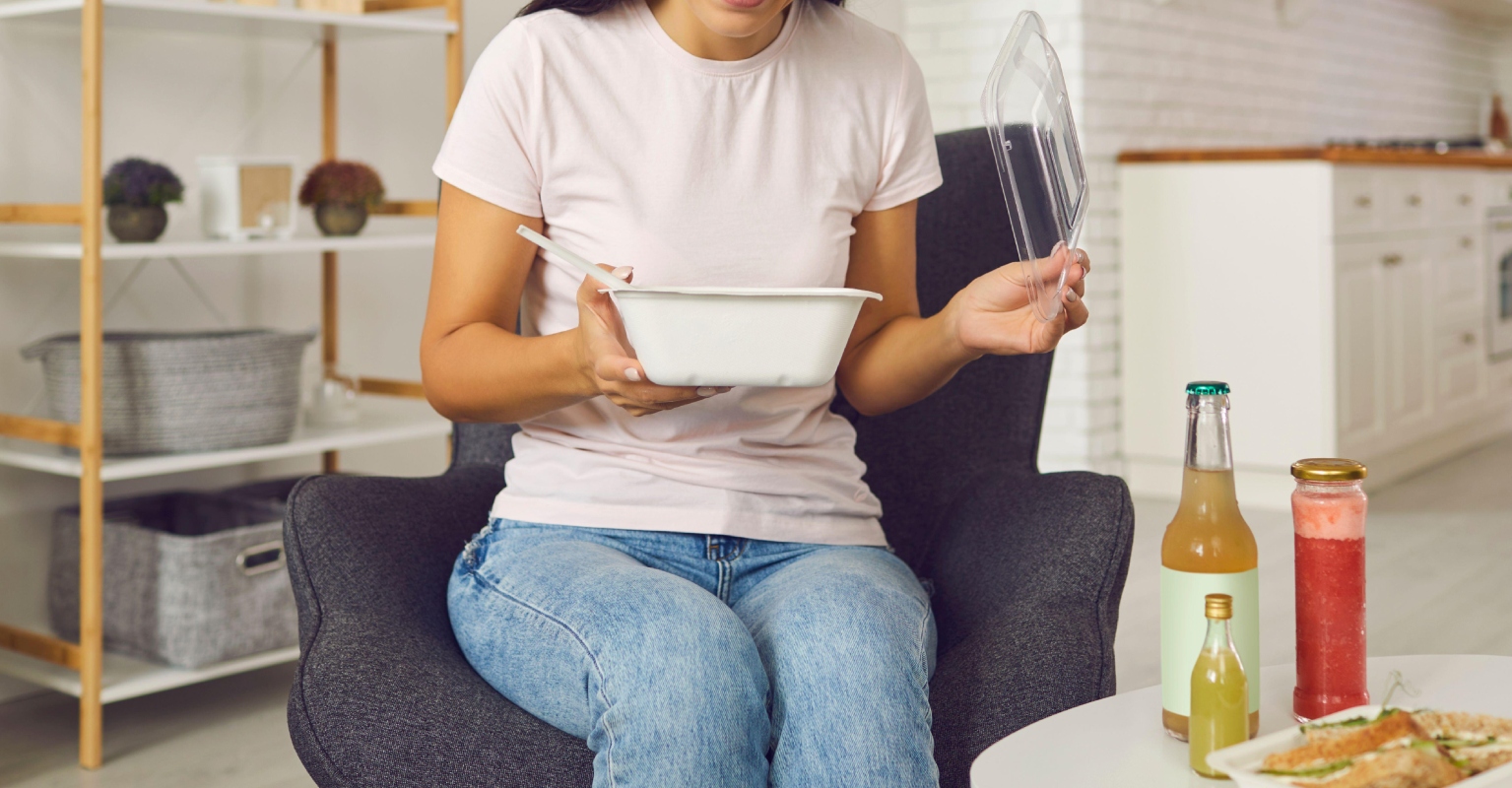 Mom defends herself after ex calls her a 'bad mother' for ordering takeout after kids go to bed