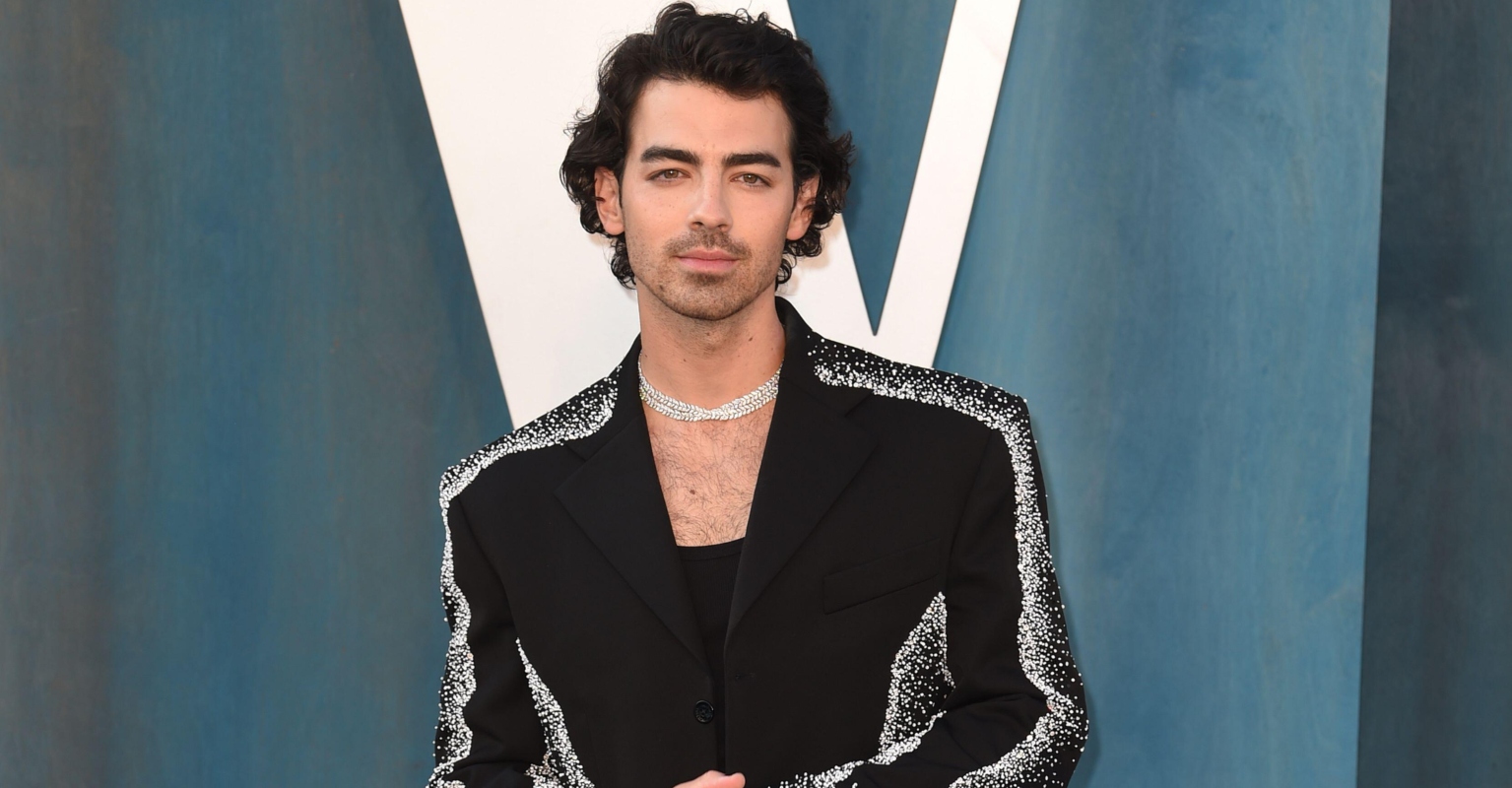 Joe Jonas speaks out on his cosmetic procedures: 'We're all getting older'