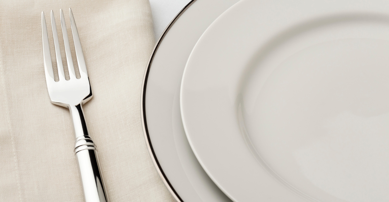 Woman hit with $1,020 charge for canceling restaurant reservation