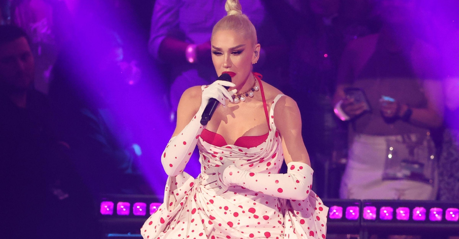 Gwen Stefani's CMT Awards performance called a 'hot mess' by fans