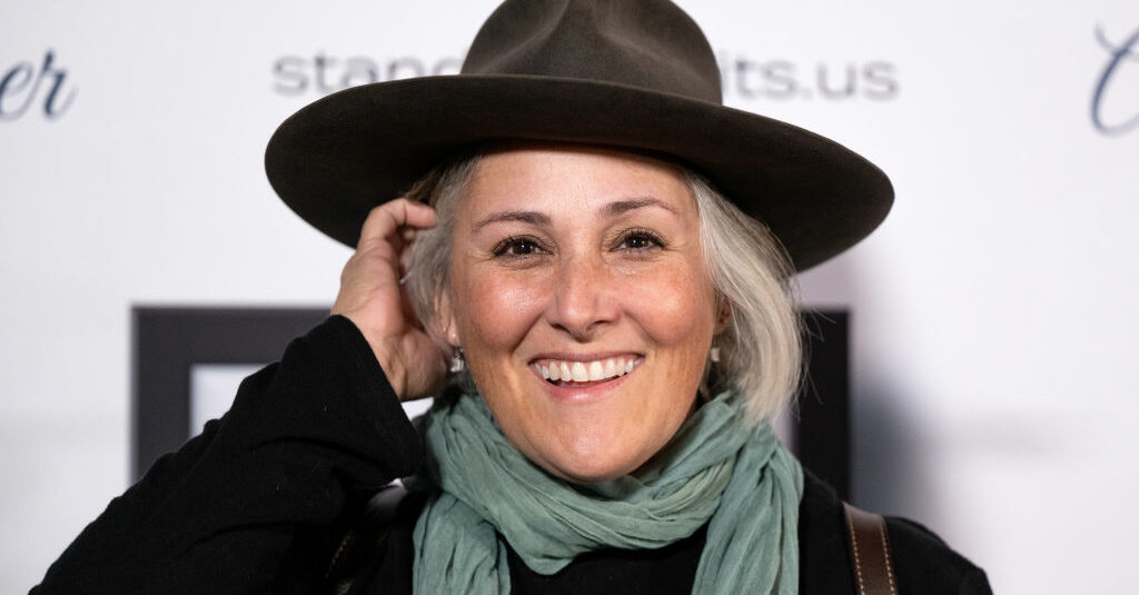 Ricki Lake celebrates 'complete self-acceptance' with powerful nude photo