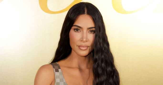 Kim Kardashian mercilessly roasted after debuting new 'Lord Farquaad' hairstyle