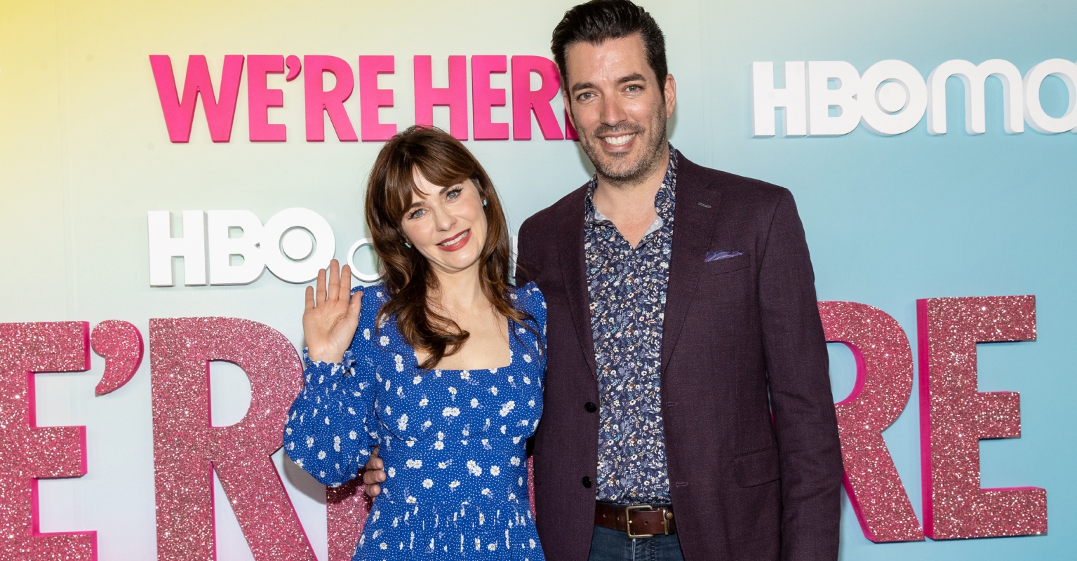 Zooey Deschanel and Jonathan Scott are engaged