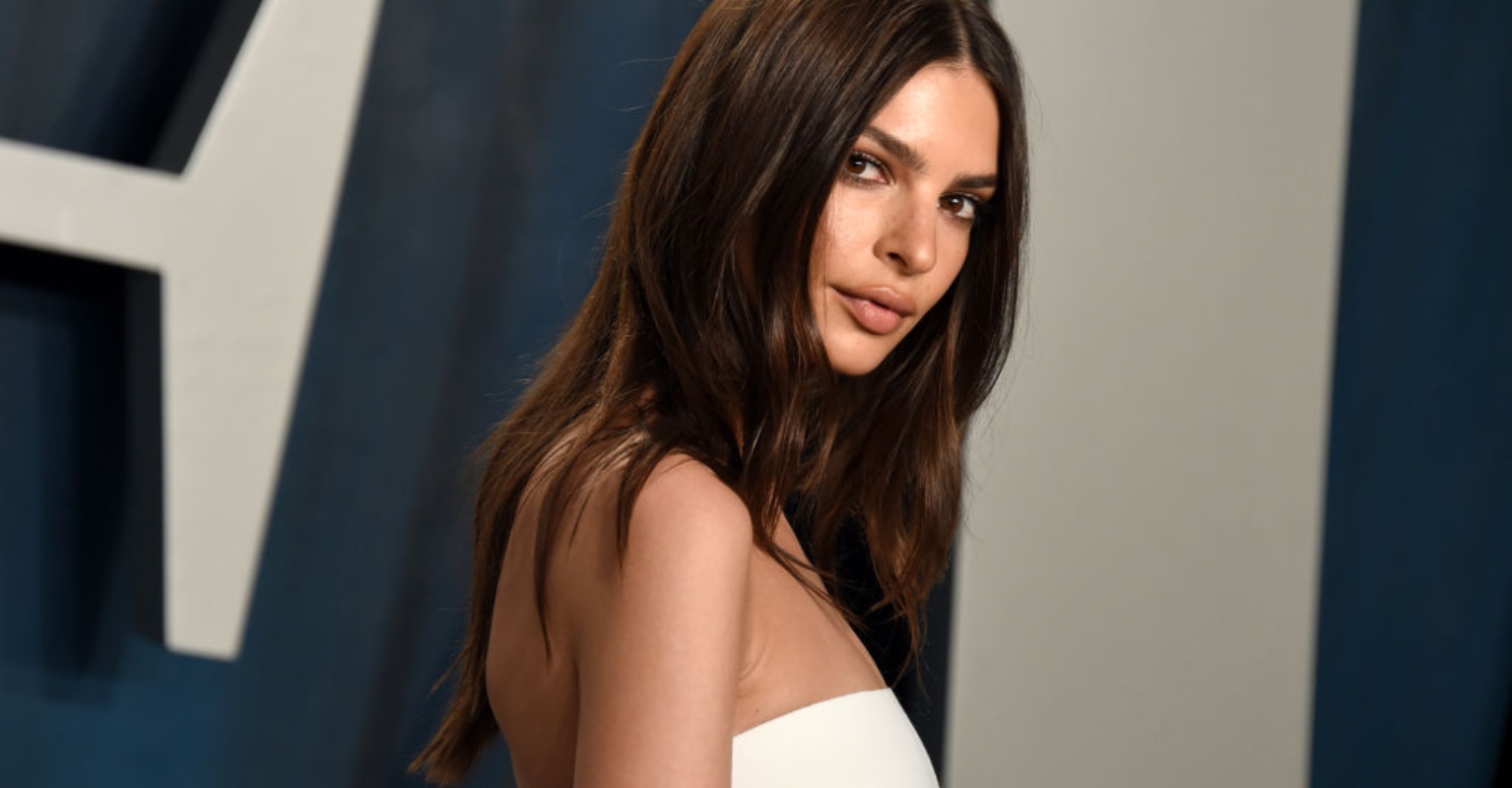 Emily Ratajkowski says you’re a 'misogynist' if you're not a fan of Taylor Swift