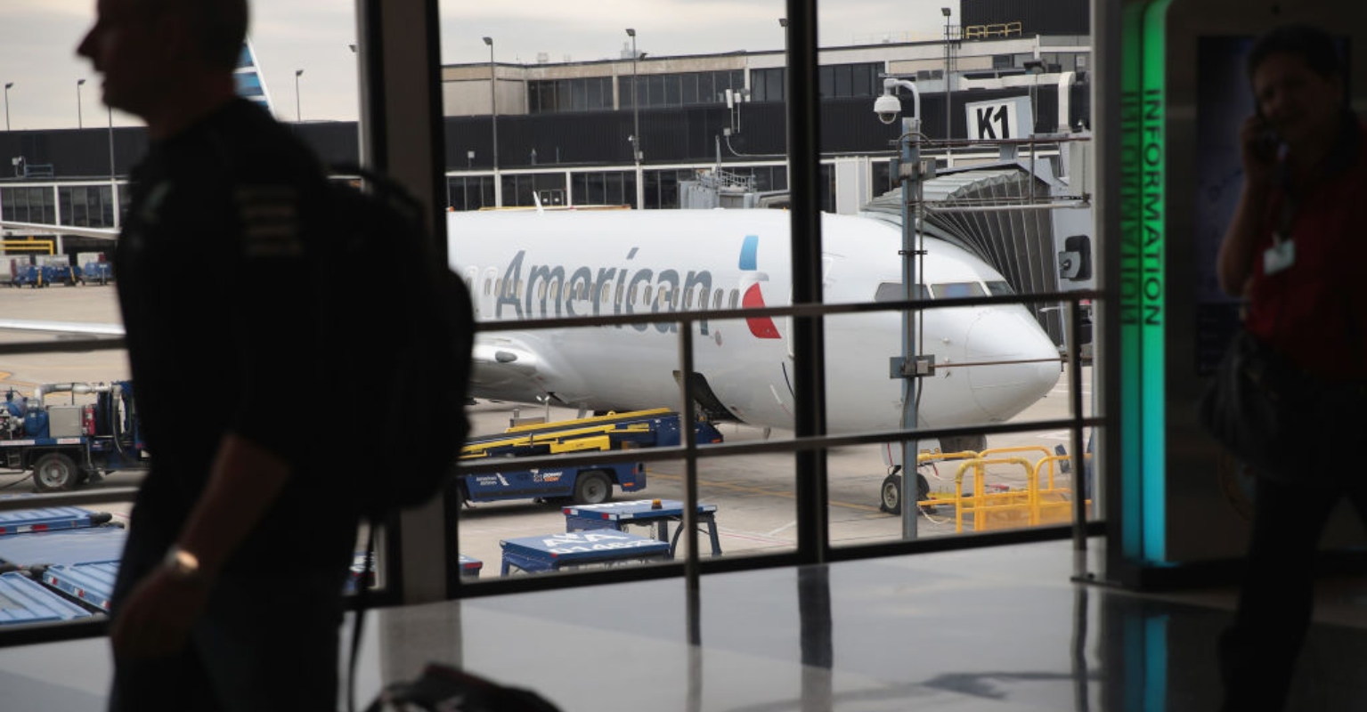 Couple with baby kicked off flight after passengers 'complained about their body odor'