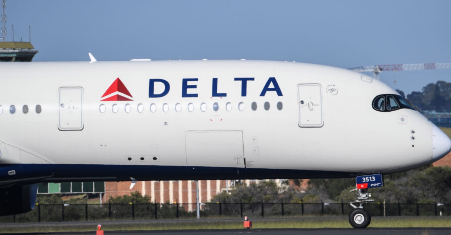 Airline passenger's diarrhea forces emergency landing