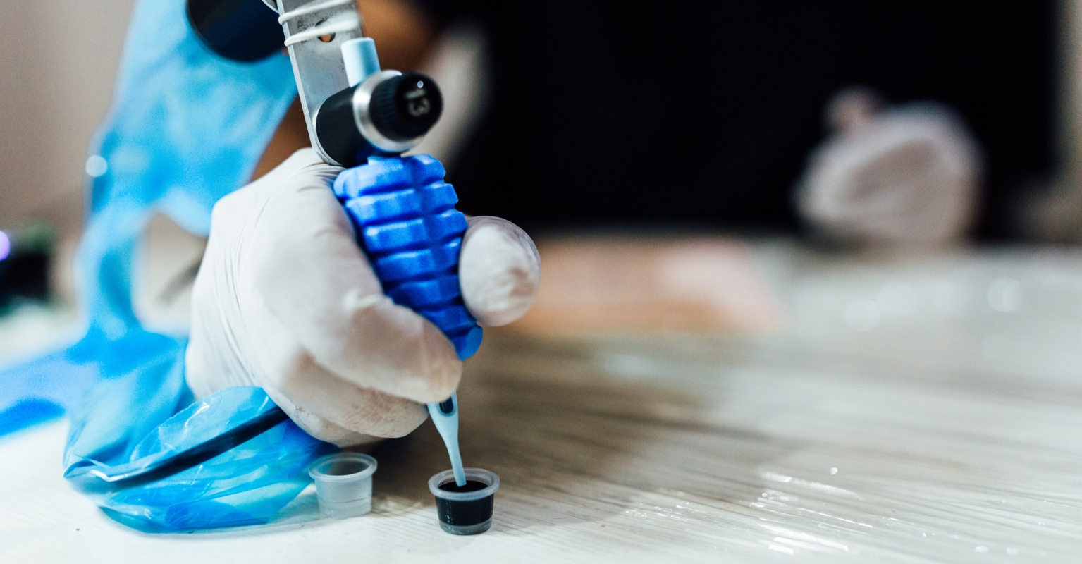 Mom with fully-tattooed face wishes she could 'take them off' and start again