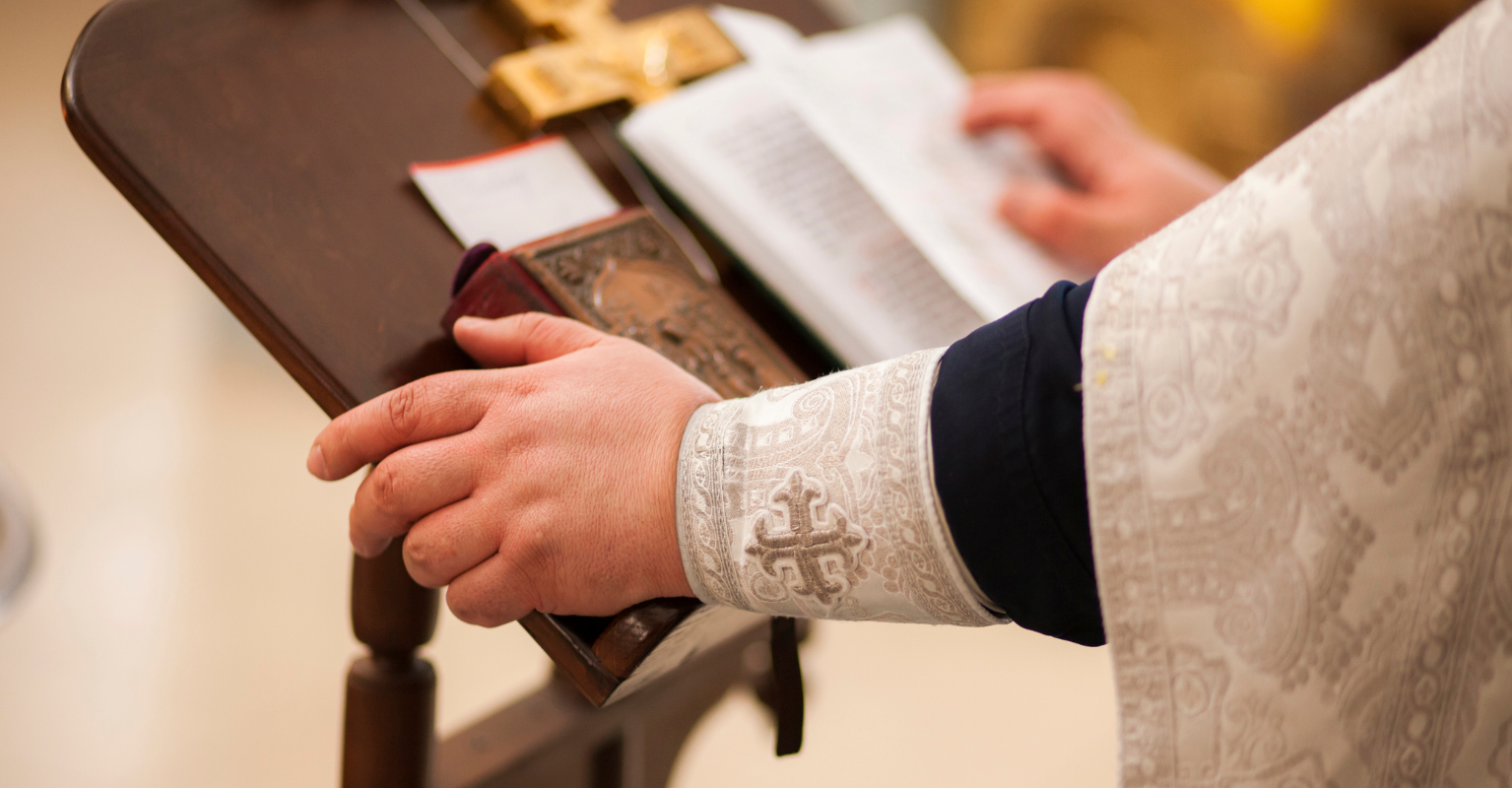 'Italy's most handsome man' quits modeling to join priesthood