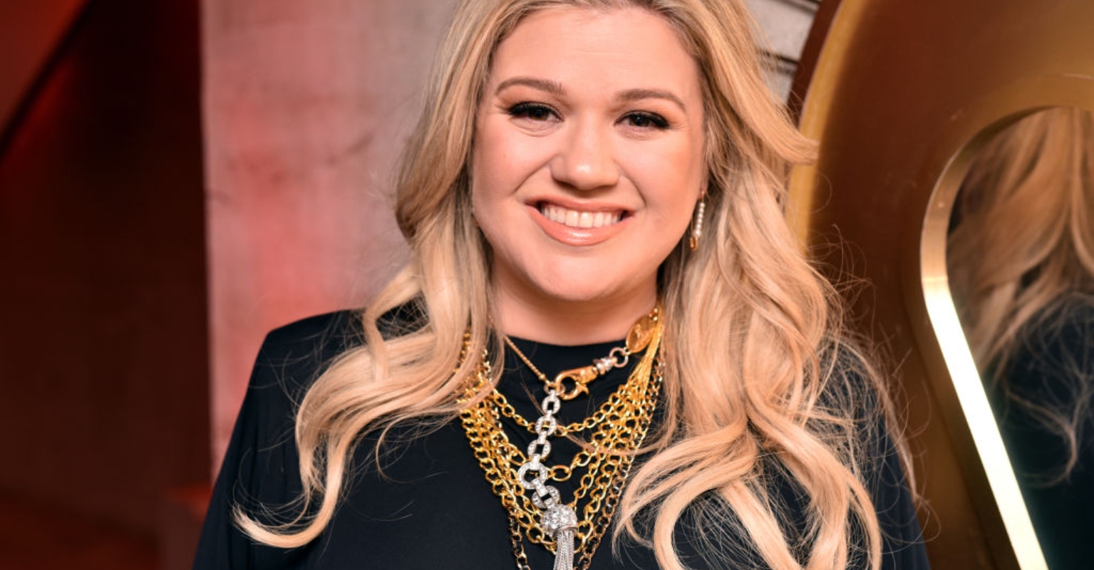 Kelly Clarkson called out over 'gross' shower habit - but a lot of people rush to her defense