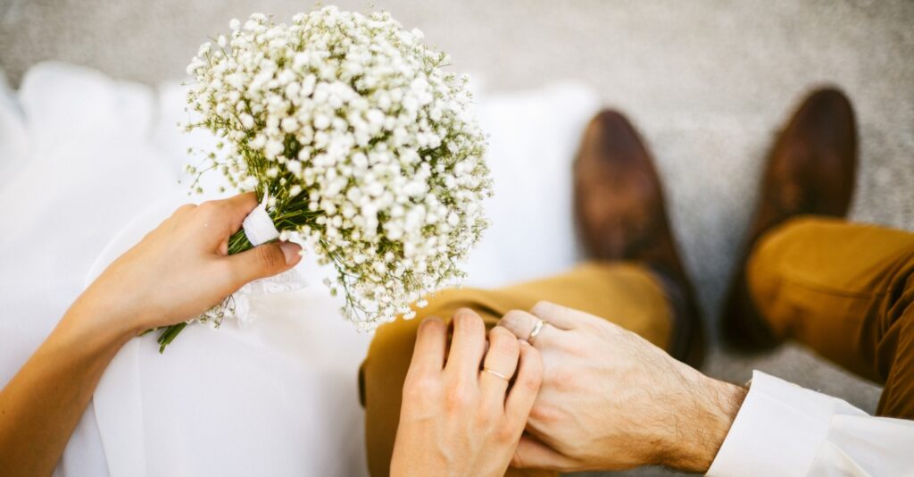 Mom Realizes Her Son's Bride Is Actually Her Long-Lost Daughter During - Mom Attends Sons Wedding Realizes Bride Is Her Daughter