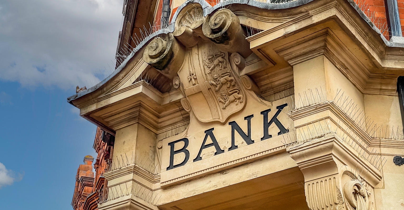 Man who got away with robbing a bank finally confessed to family on his deathbed after 52 years on the run
