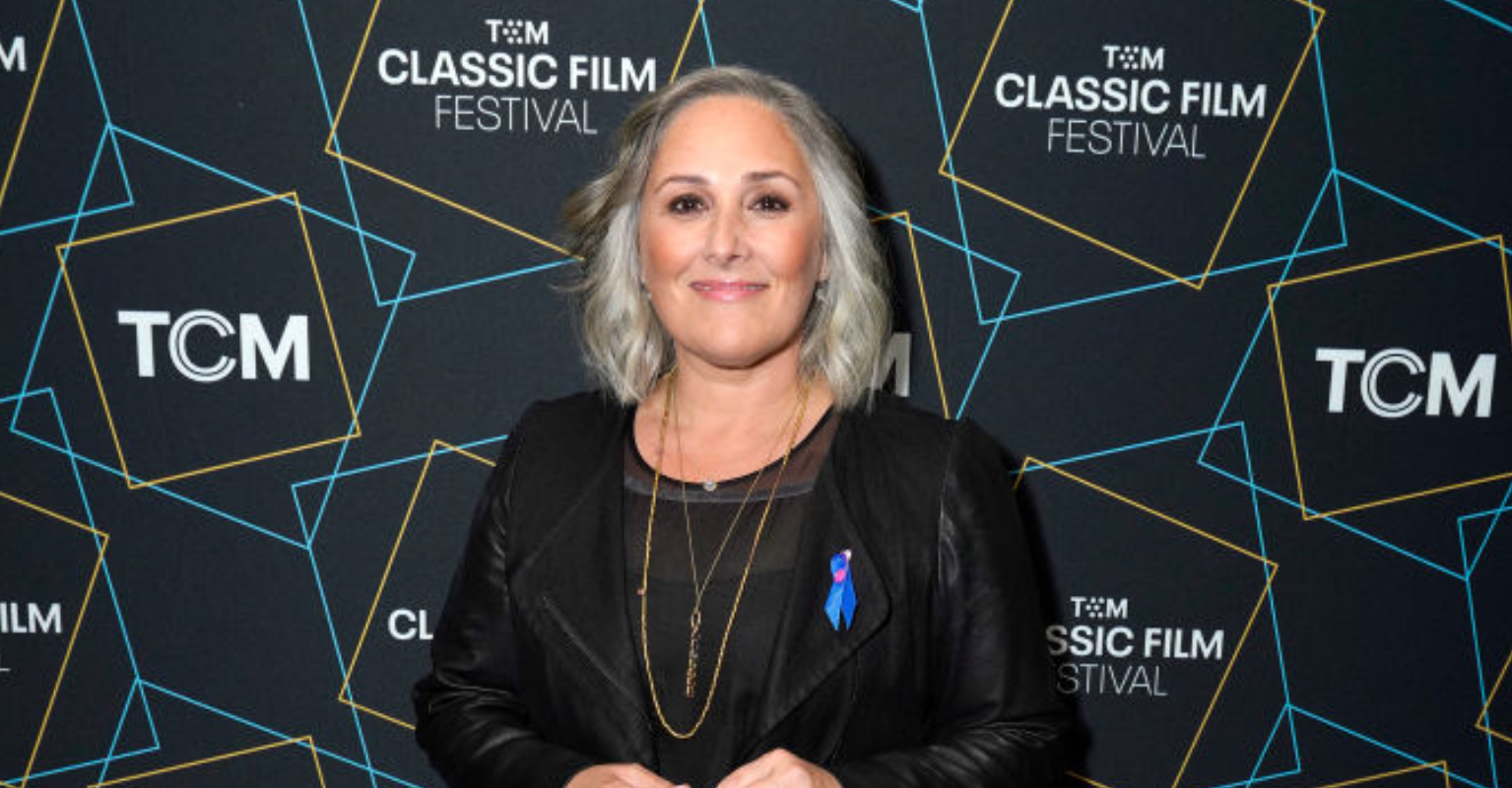 Ricki Lake recreates iconic magazine cover after weight-loss transformation