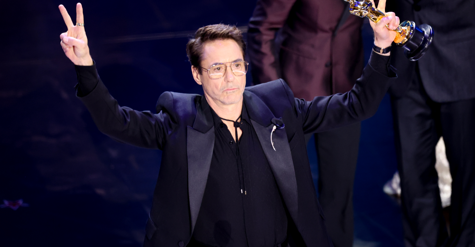 Viewers say Ryan Gosling was 'robbed' as Robert Downey Jr. wins Oscar for Best Supporting Actor