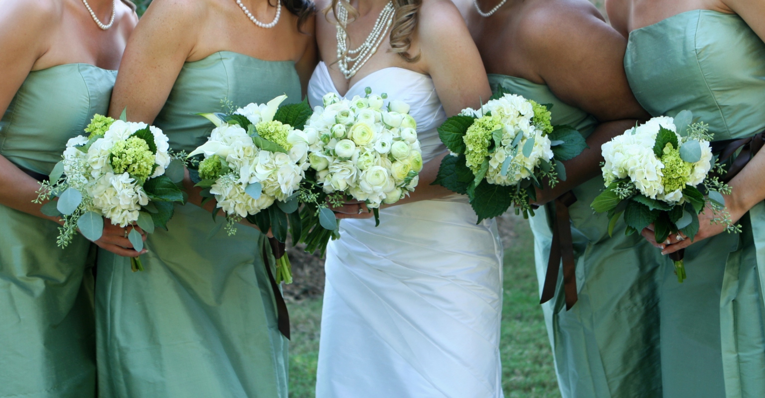 Bridesmaid leaves people divided by wanting to 'lie' to get out of best friend's $8k destination wedding